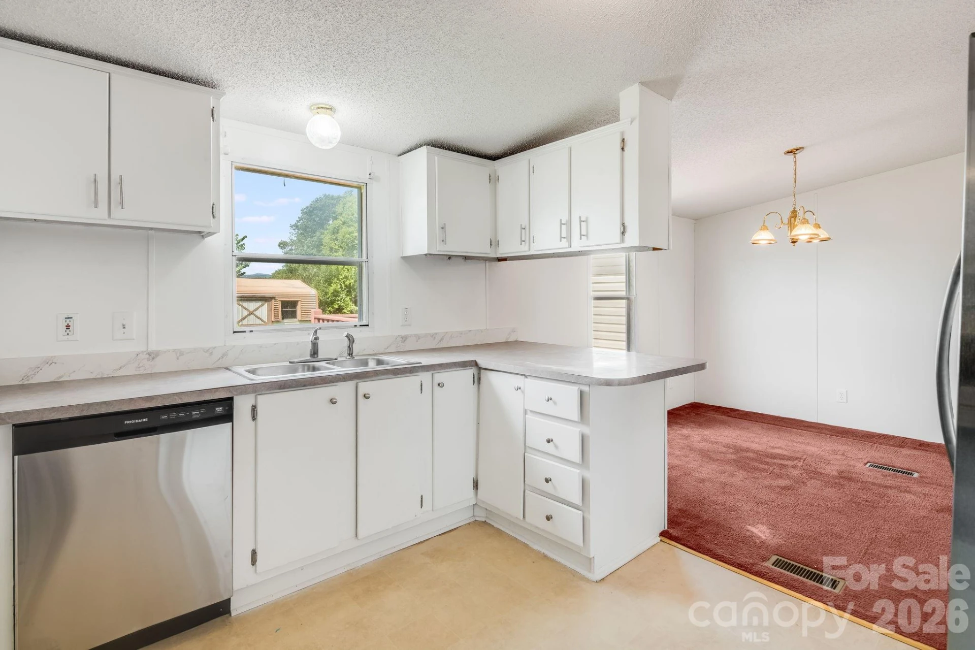 505 Crescent Way - Photo 11