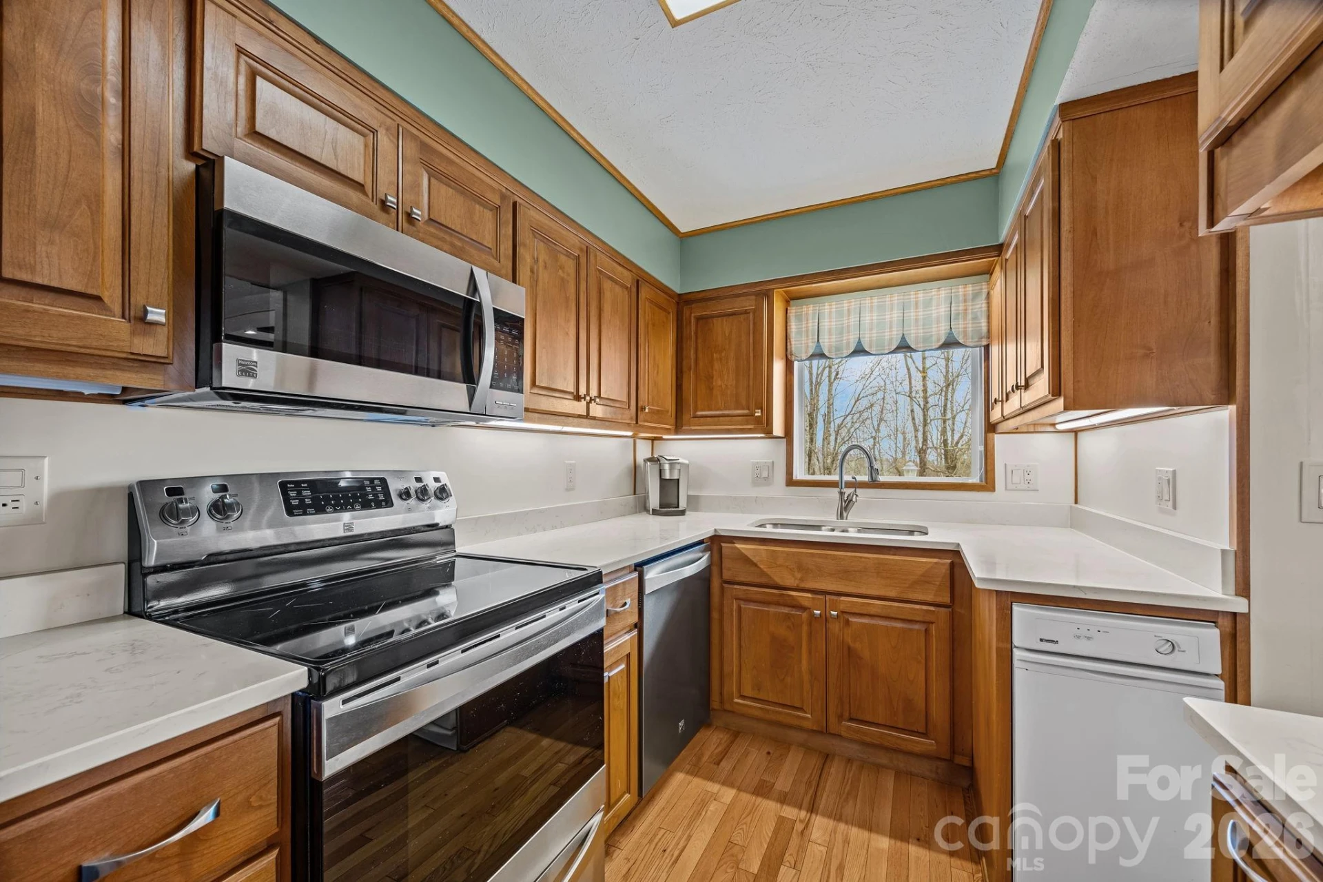 6777 Pinnacle Mountain Road - Photo 3