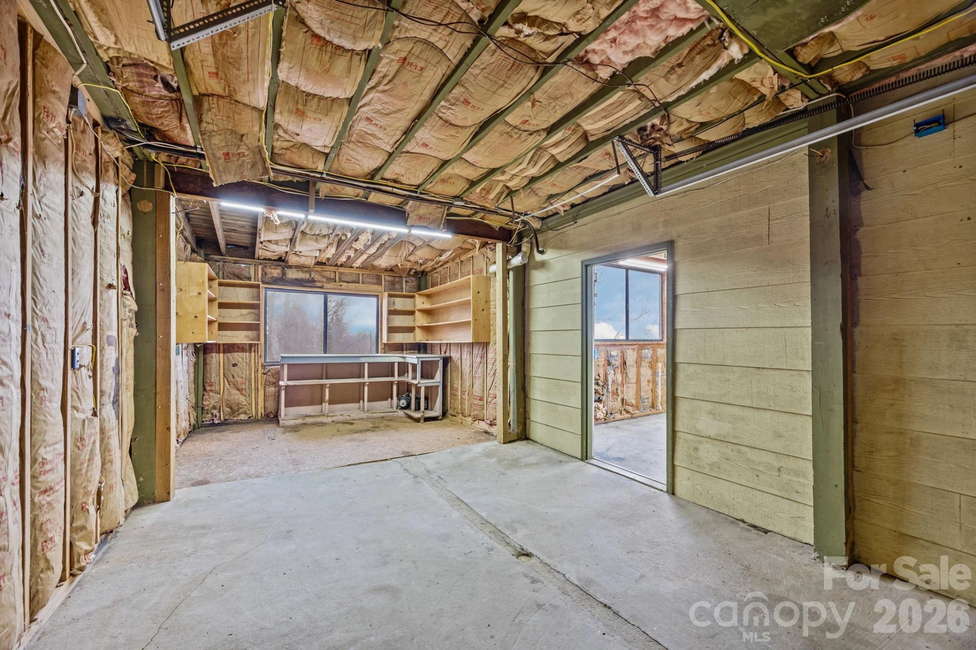 6777 Pinnacle Mountain Road - Photo 29