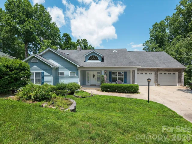 84 Red Cedar Drive, Hendersonville, NC, 28792
