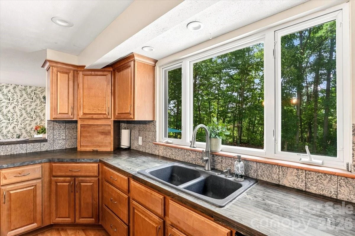 216 Dundeve Circle - Photo 13