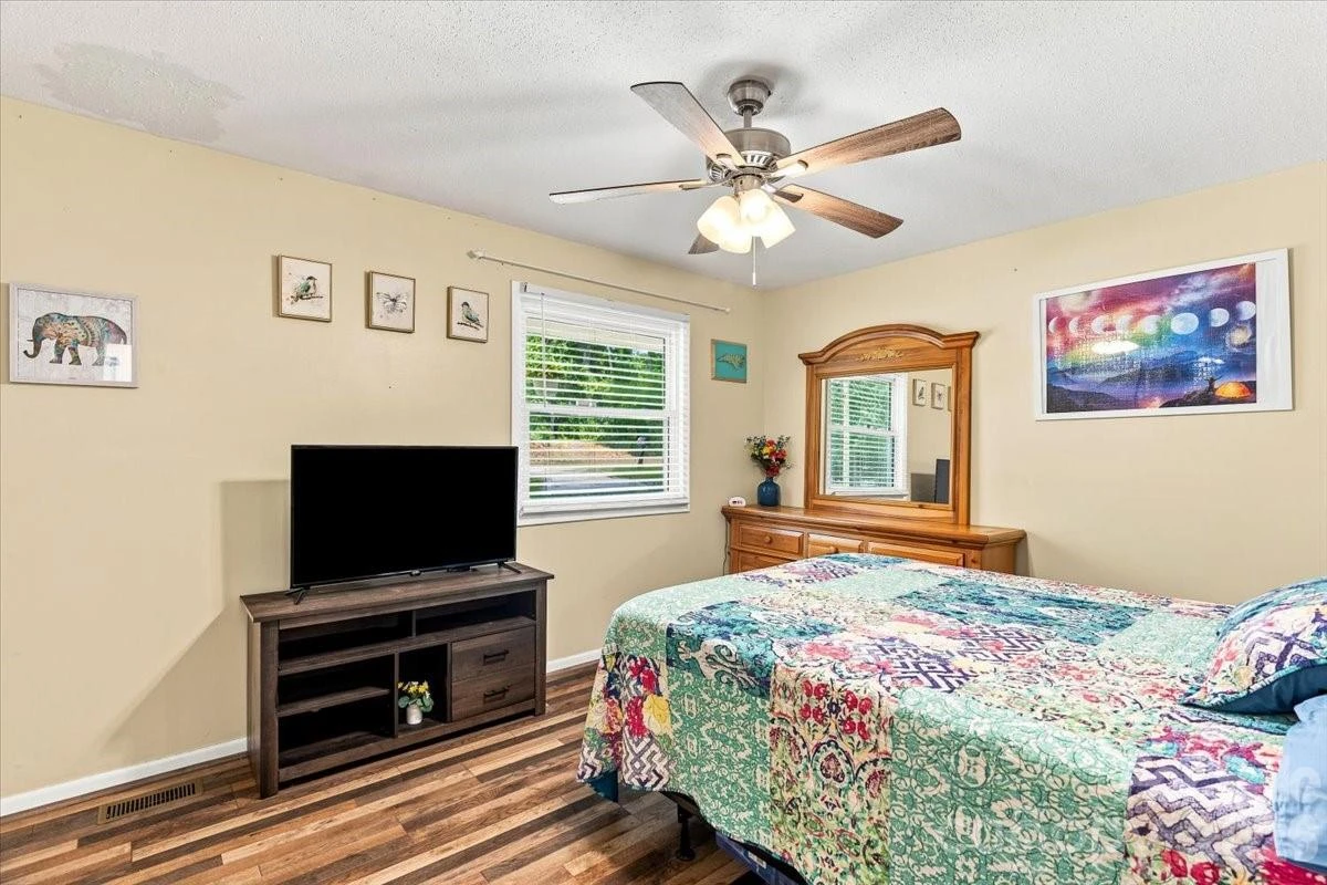 216 Dundeve Circle - Photo 19