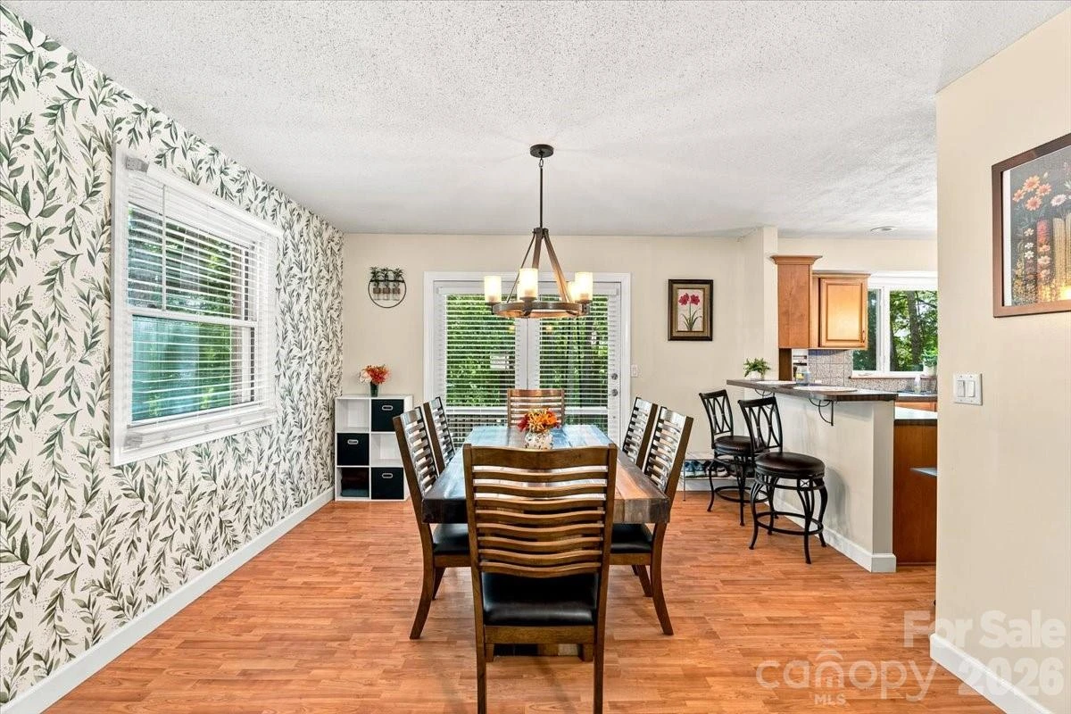 216 Dundeve Circle - Photo 8