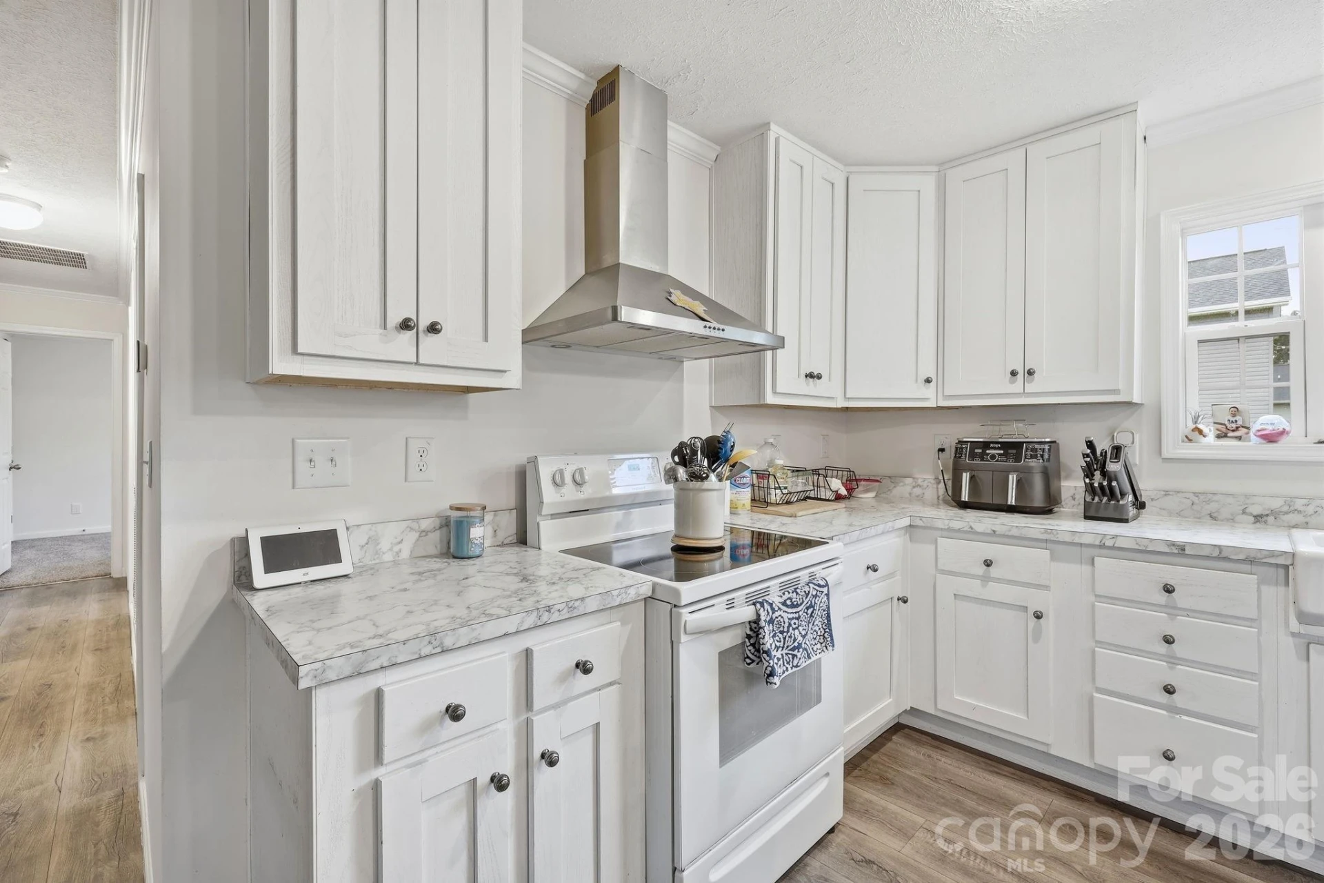 417 Glover Street - Photo 10