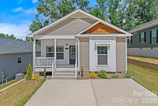 135 Bellamy Road, Asheville, NC, 28806