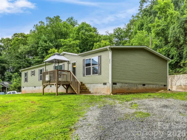 395 Old US 19 23 Highway, Candler, NC, 28715