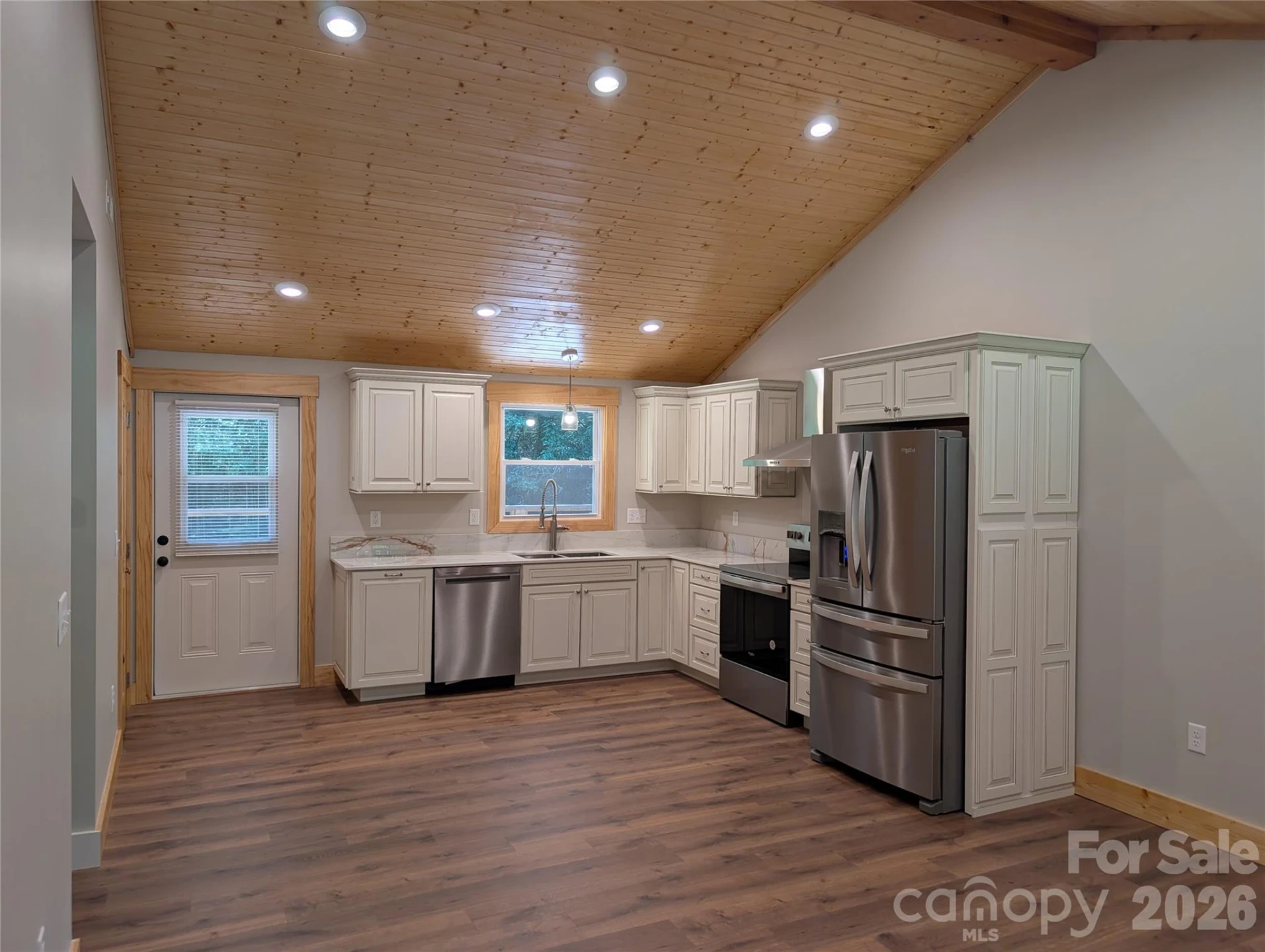 522 Brandon Road - Photo 4