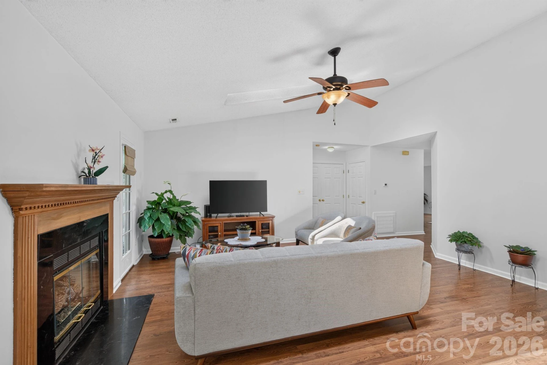 906 Woodhill Drive - Photo 12