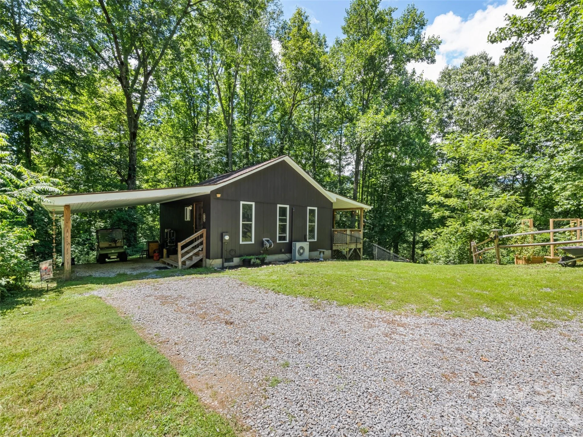 322 McKinzie Place - Photo 3