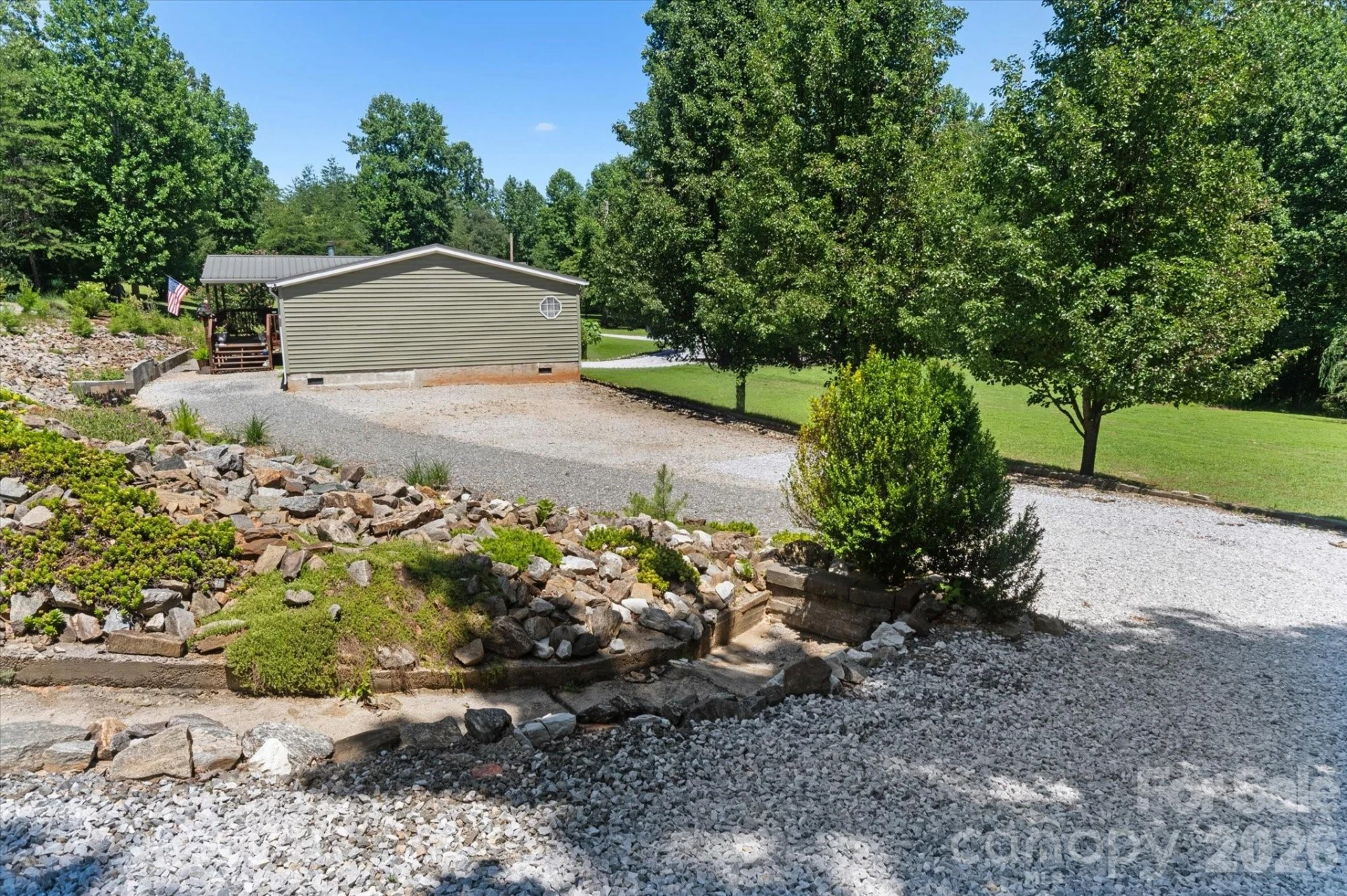 135 Basswood Drive - Photo 2