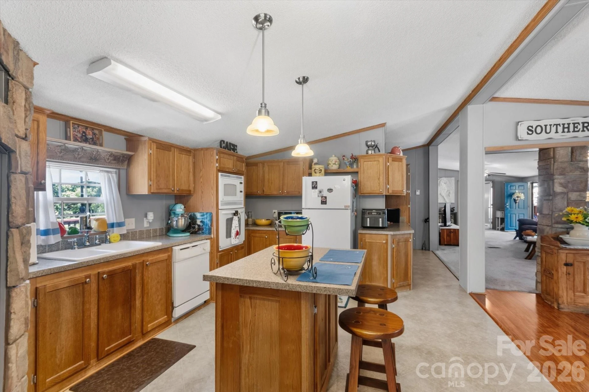 135 Basswood Drive - Photo 5