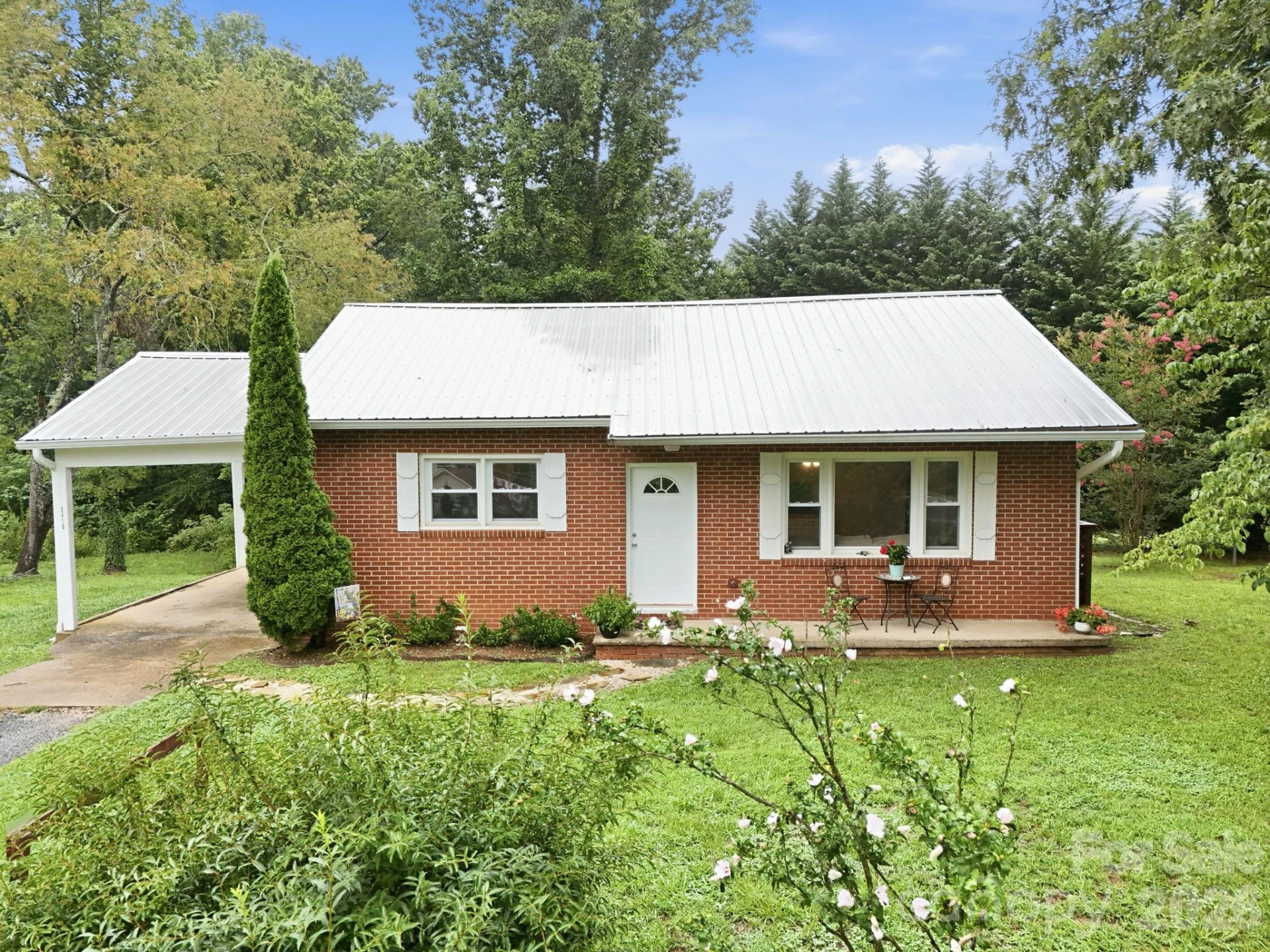 5418 Nix Creek Road - Photo 2