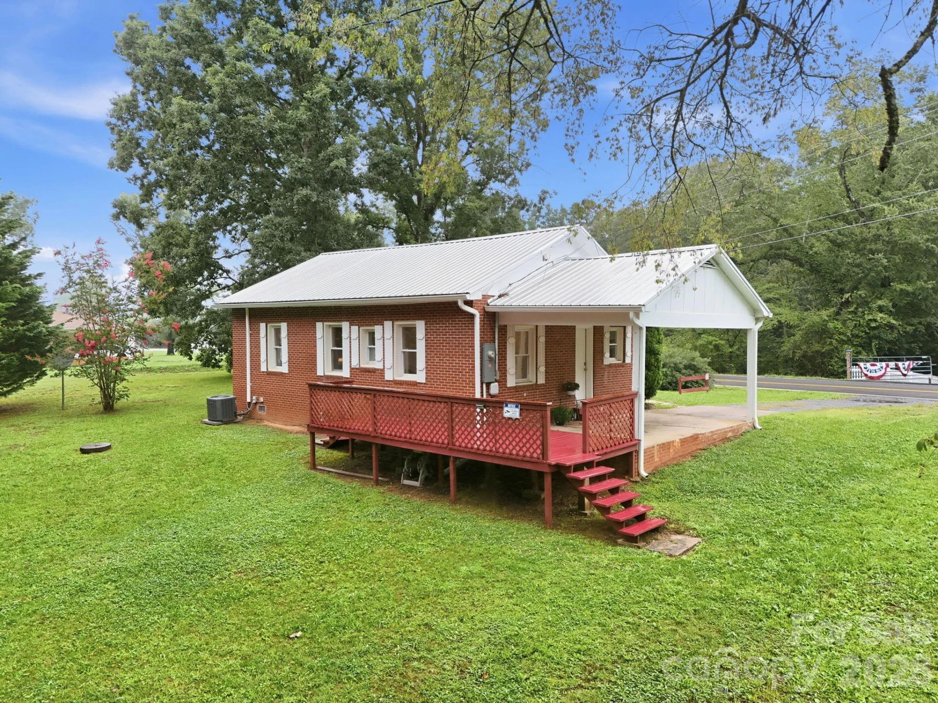 5418 Nix Creek Road - Photo 3