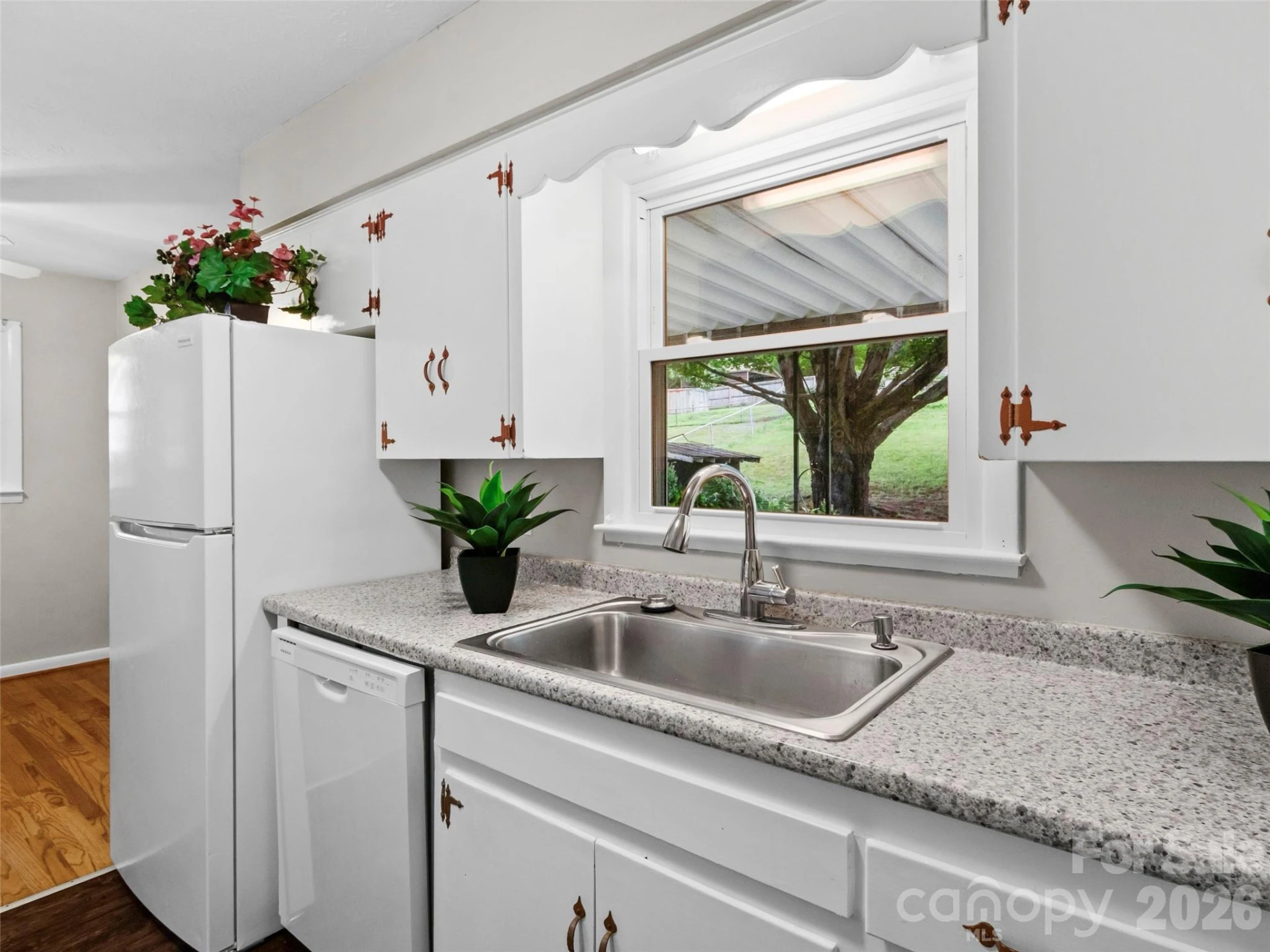 230 School Road E - Photo 11