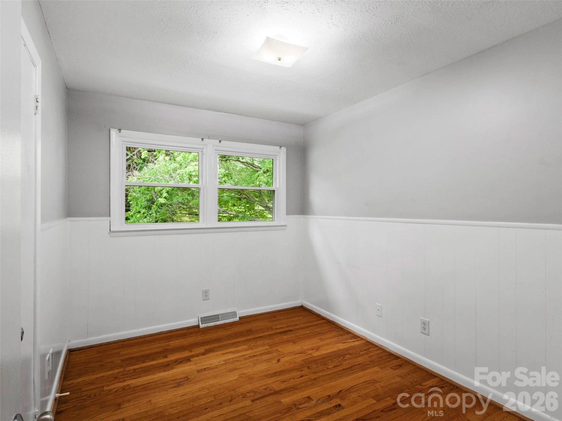 230 School Road E - Photo 16