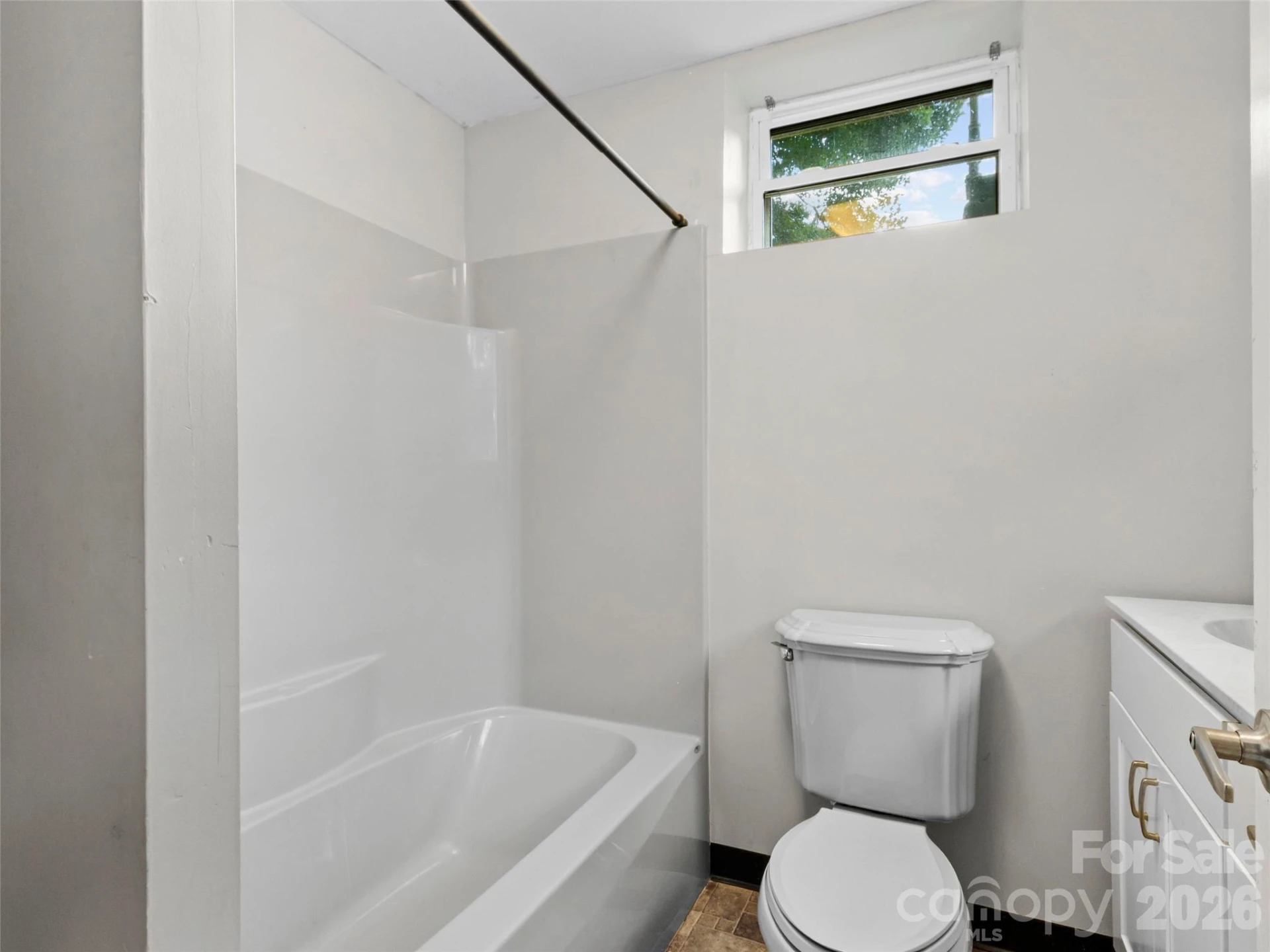 230 School Road E - Photo 28