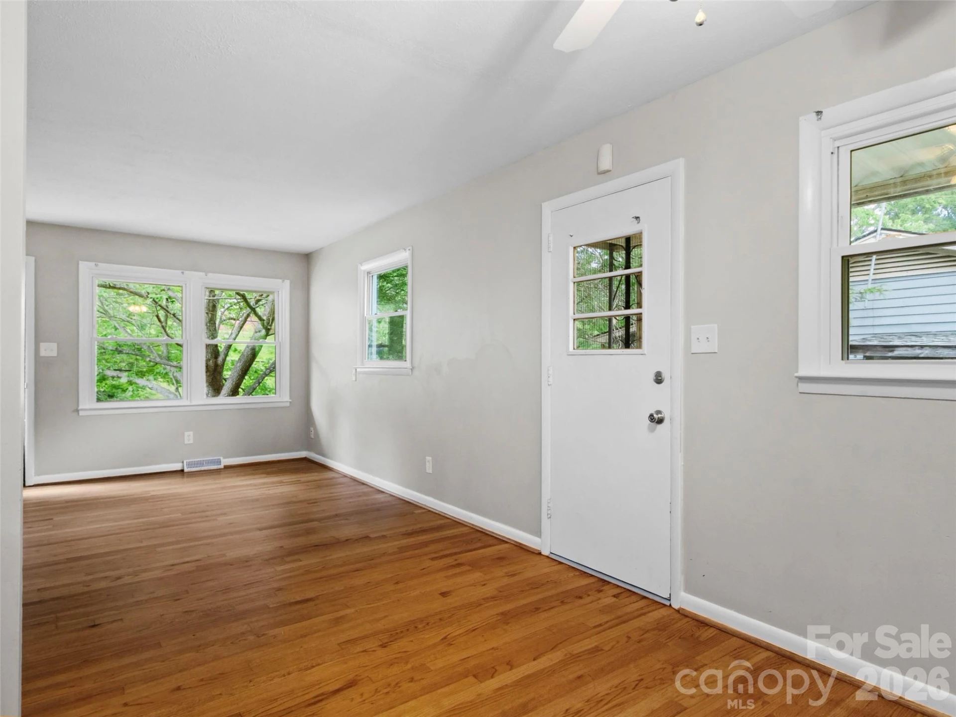 230 School Road E - Photo 9