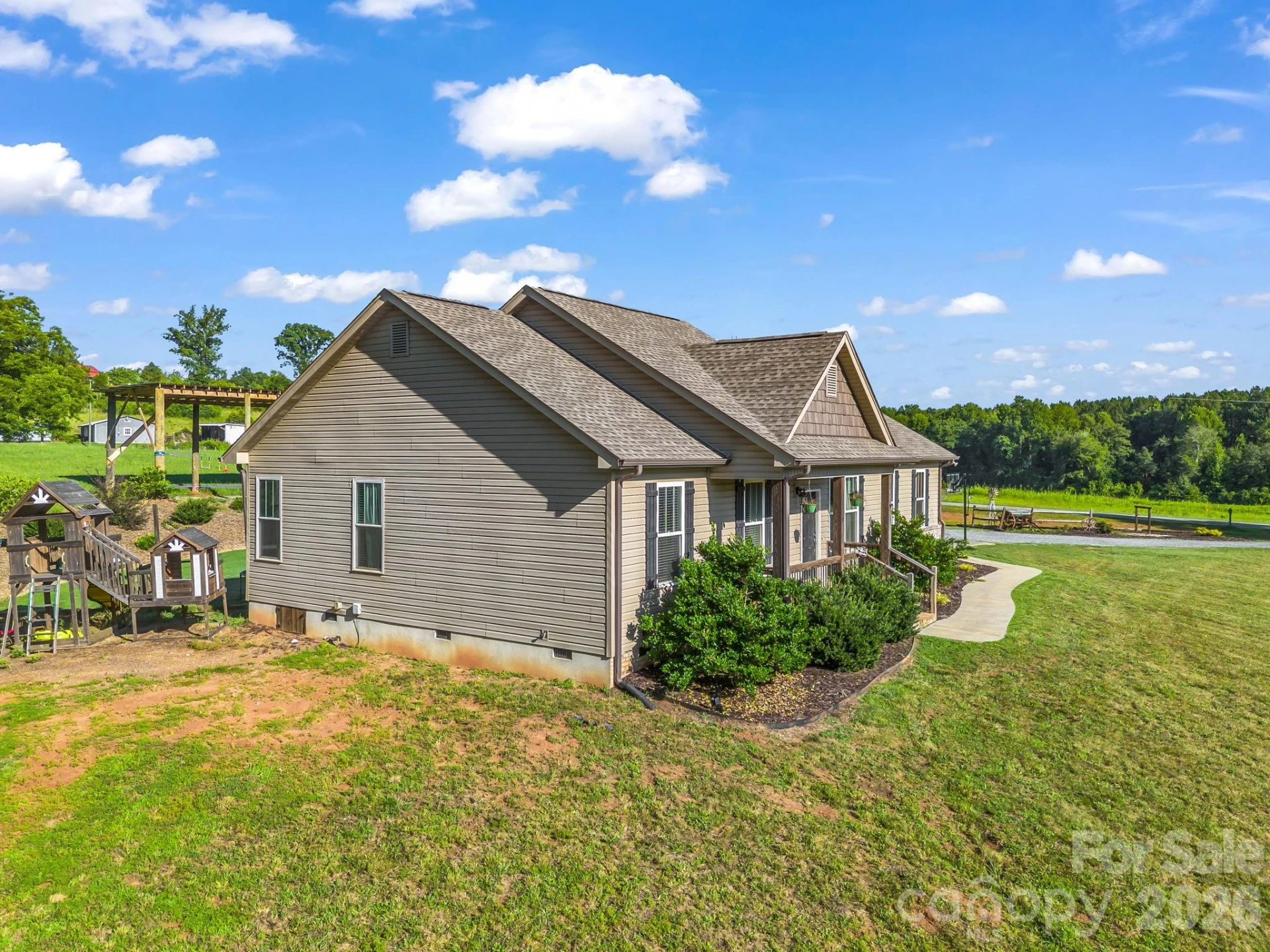 117 Clarence Road - Photo 3