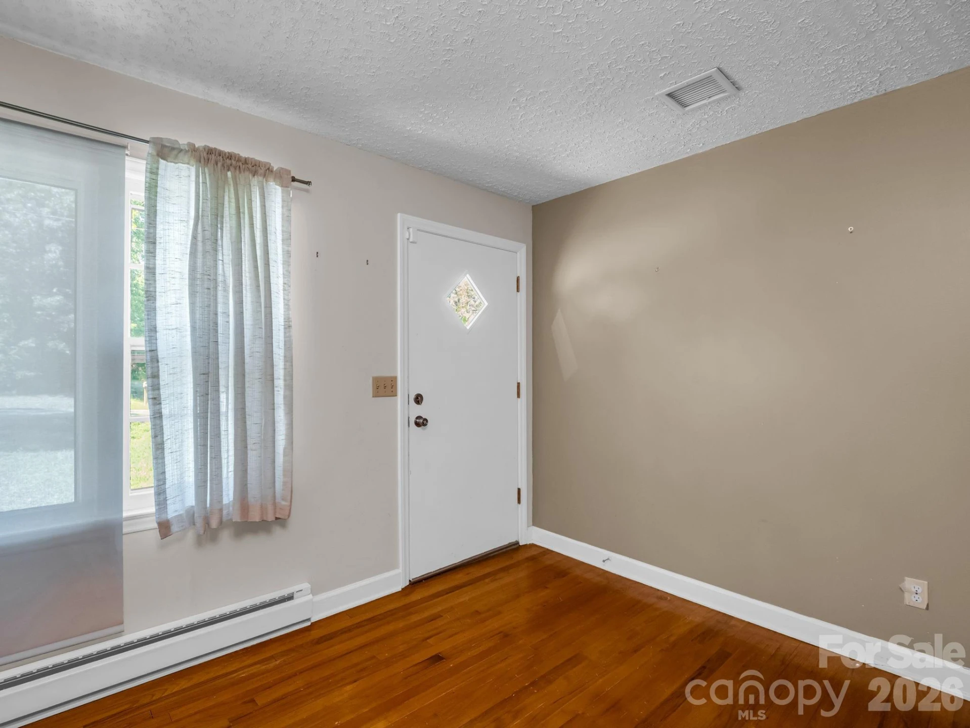 385 Eastview Drive - Photo 15