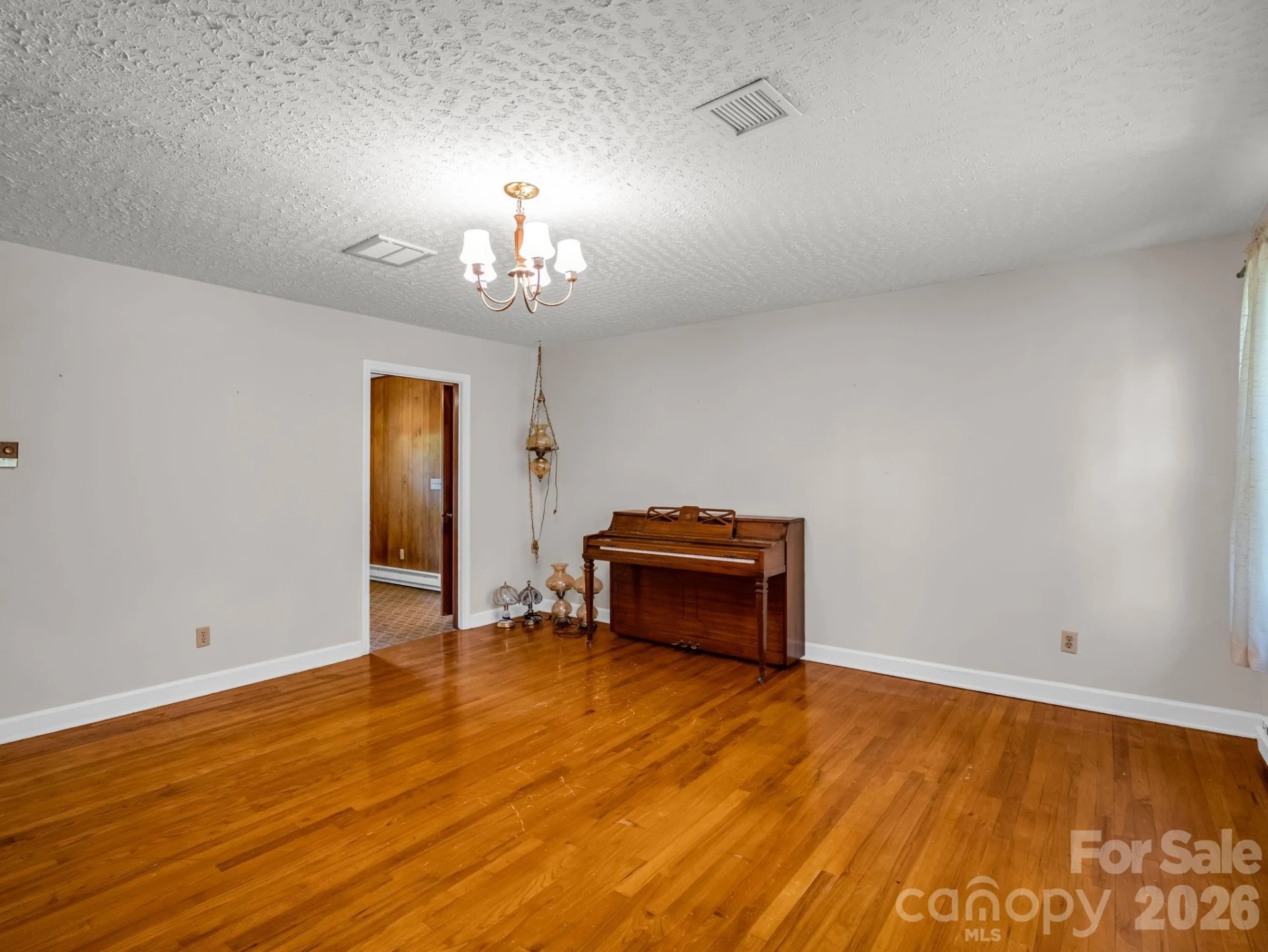 385 Eastview Drive - Photo 16
