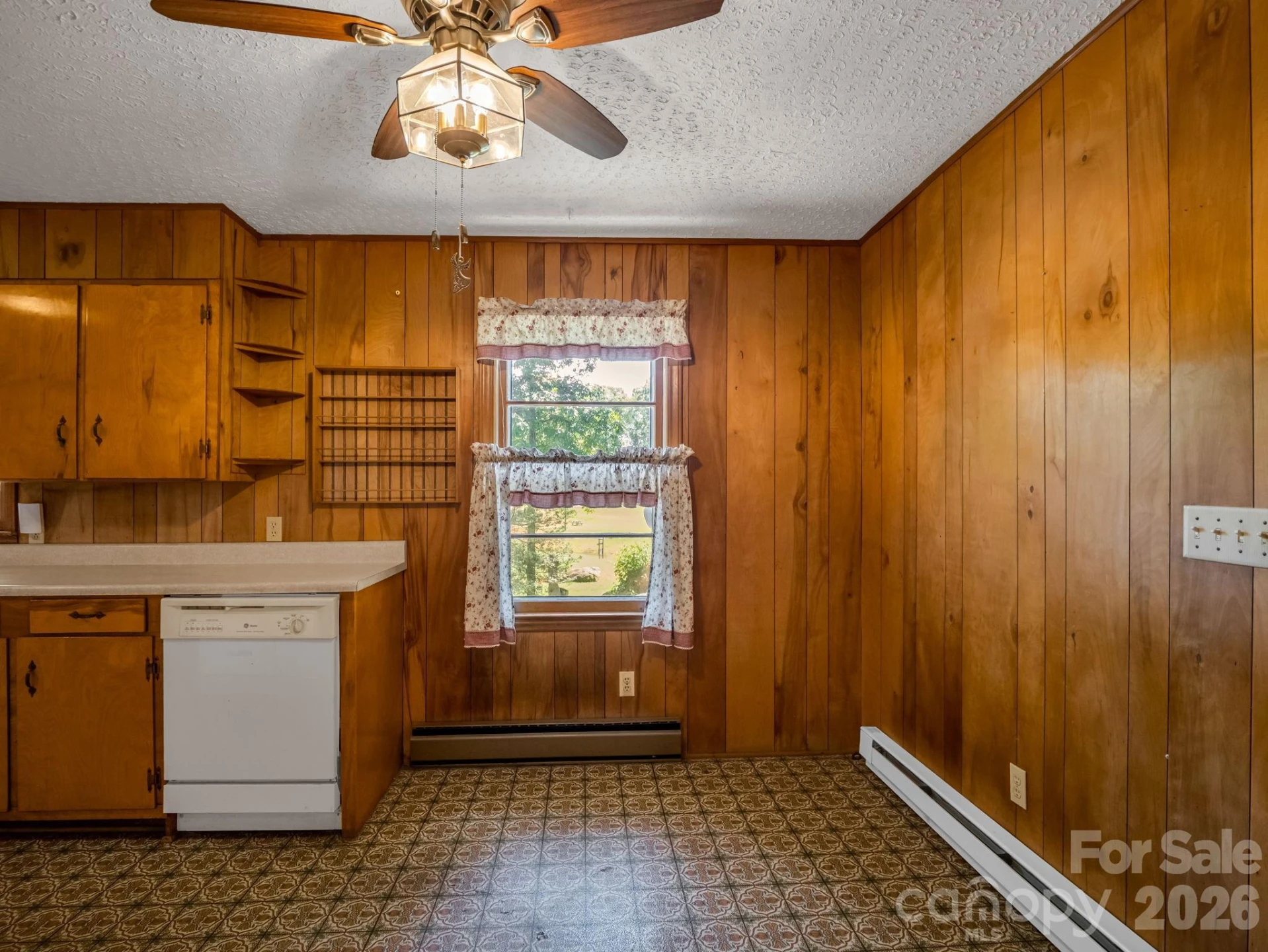 385 Eastview Drive - Photo 19