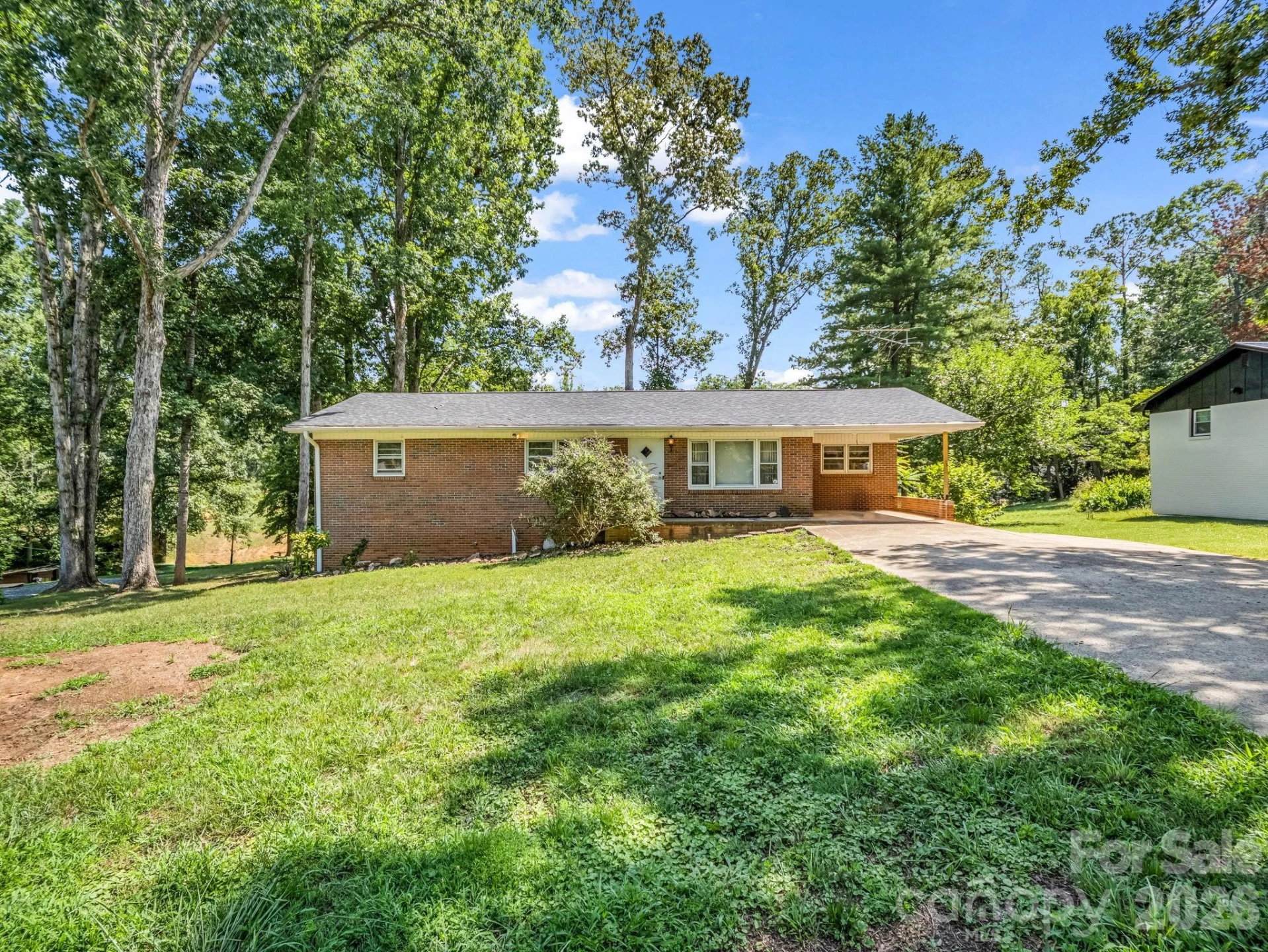 385 Eastview Drive - Photo 4