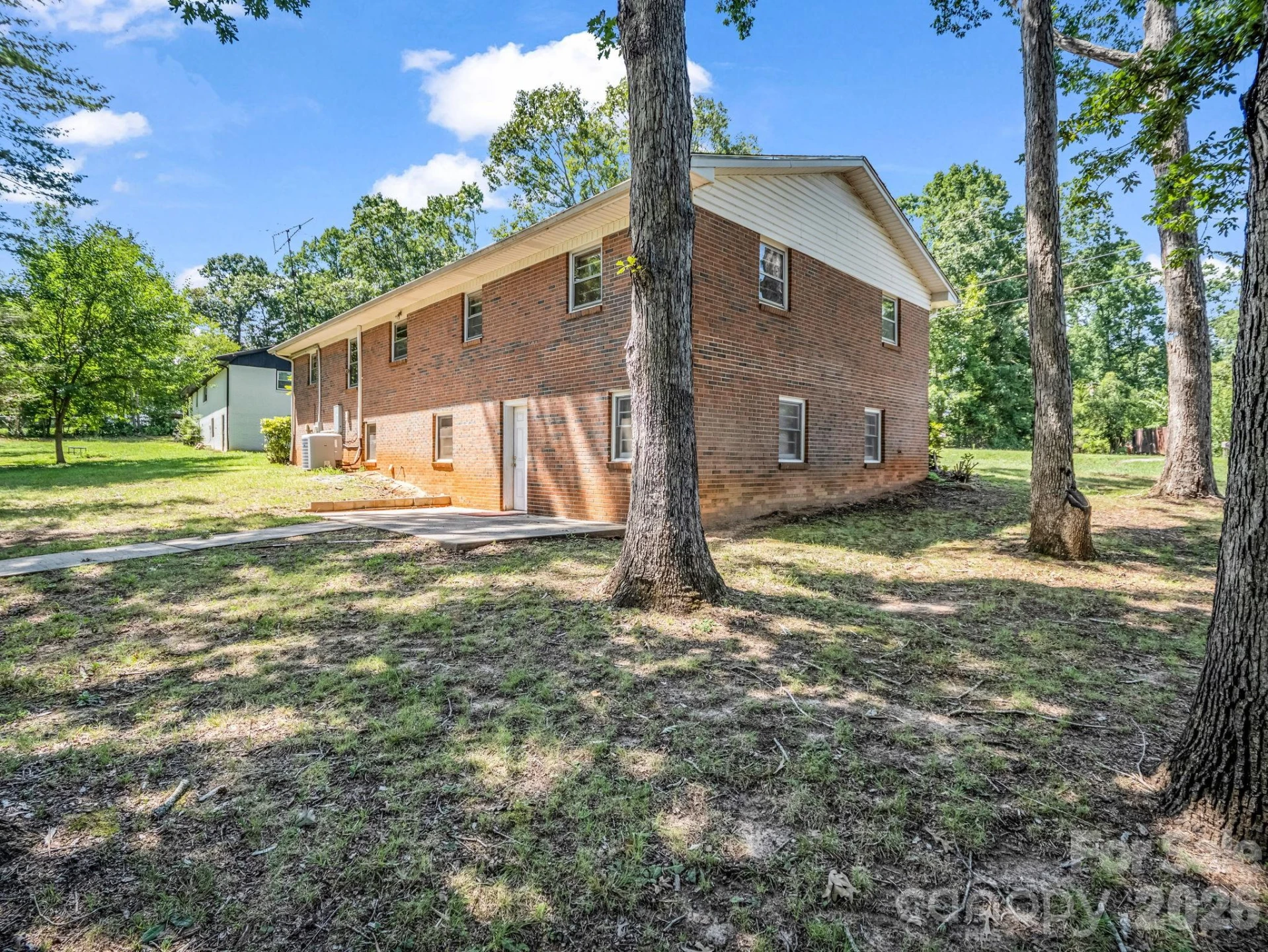 385 Eastview Drive - Photo 7
