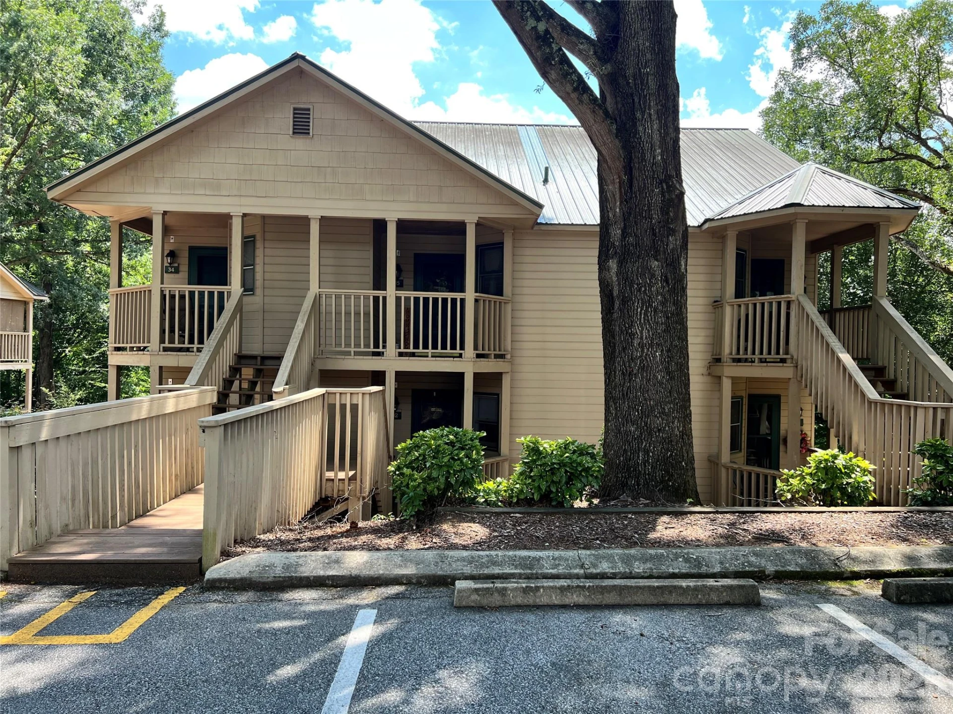 160 Whitney Boulevard #35 - Photo 3
