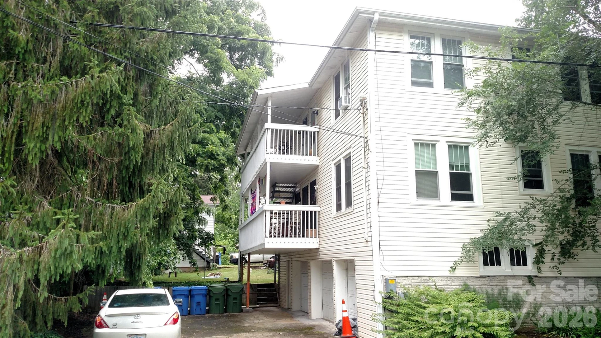 19 Saluda Street - Photo 2