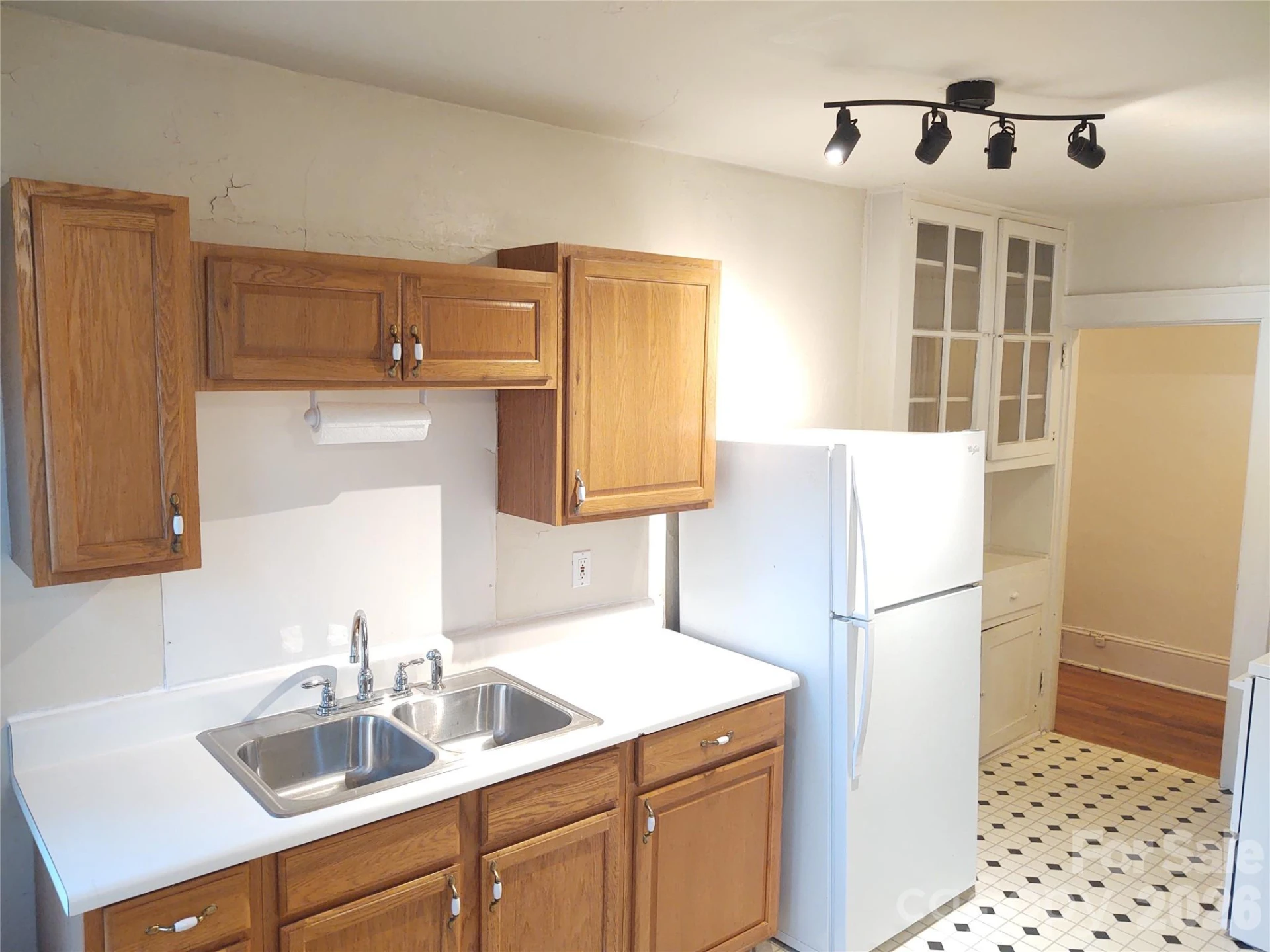 19 Saluda Street - Photo 15