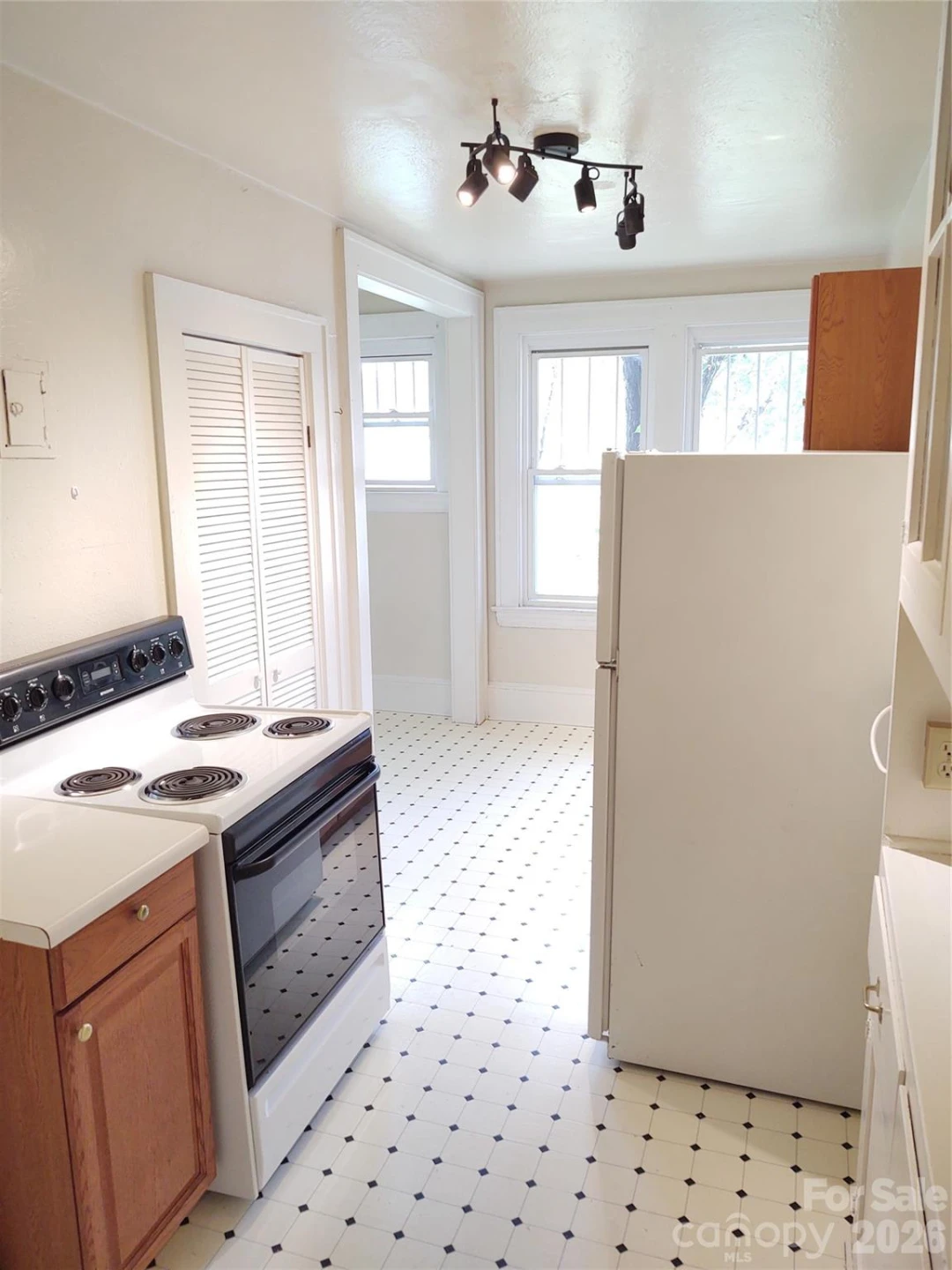19 Saluda Street - Photo 19