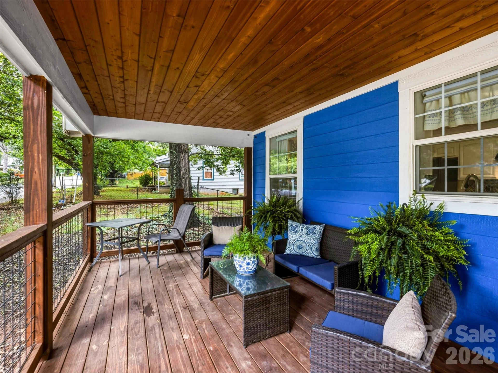 144 Hanover Street - Photo 2