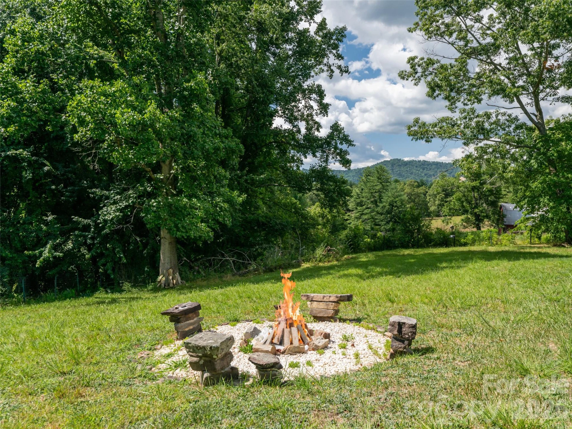 69 Mountain Ridge Lane - Photo 32