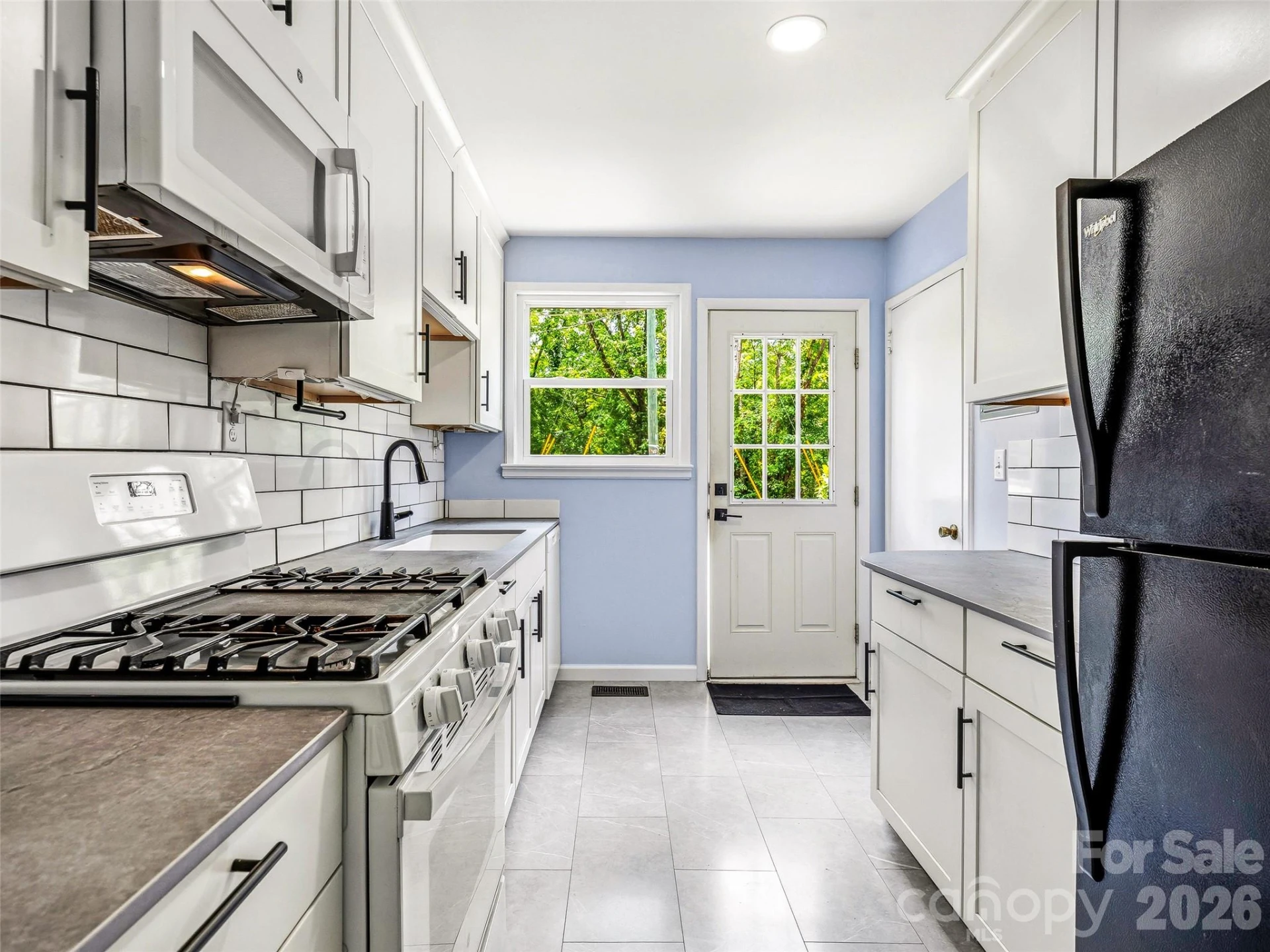 43 Trowbridge Lane - Photo 8