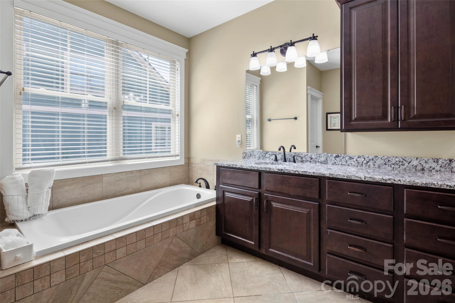 2 Ayr Court - Photo 18