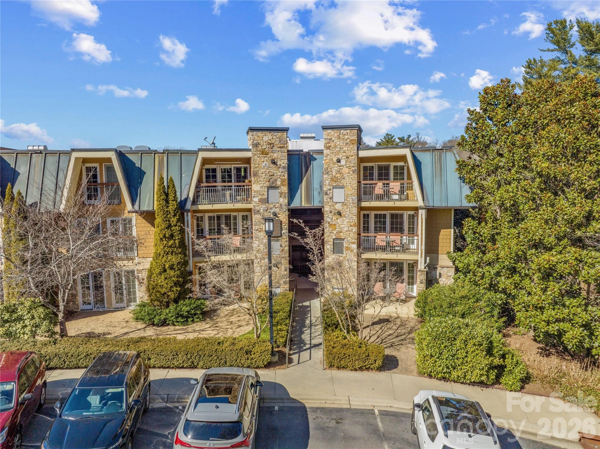 325 Bowling Park Road - Photo 4