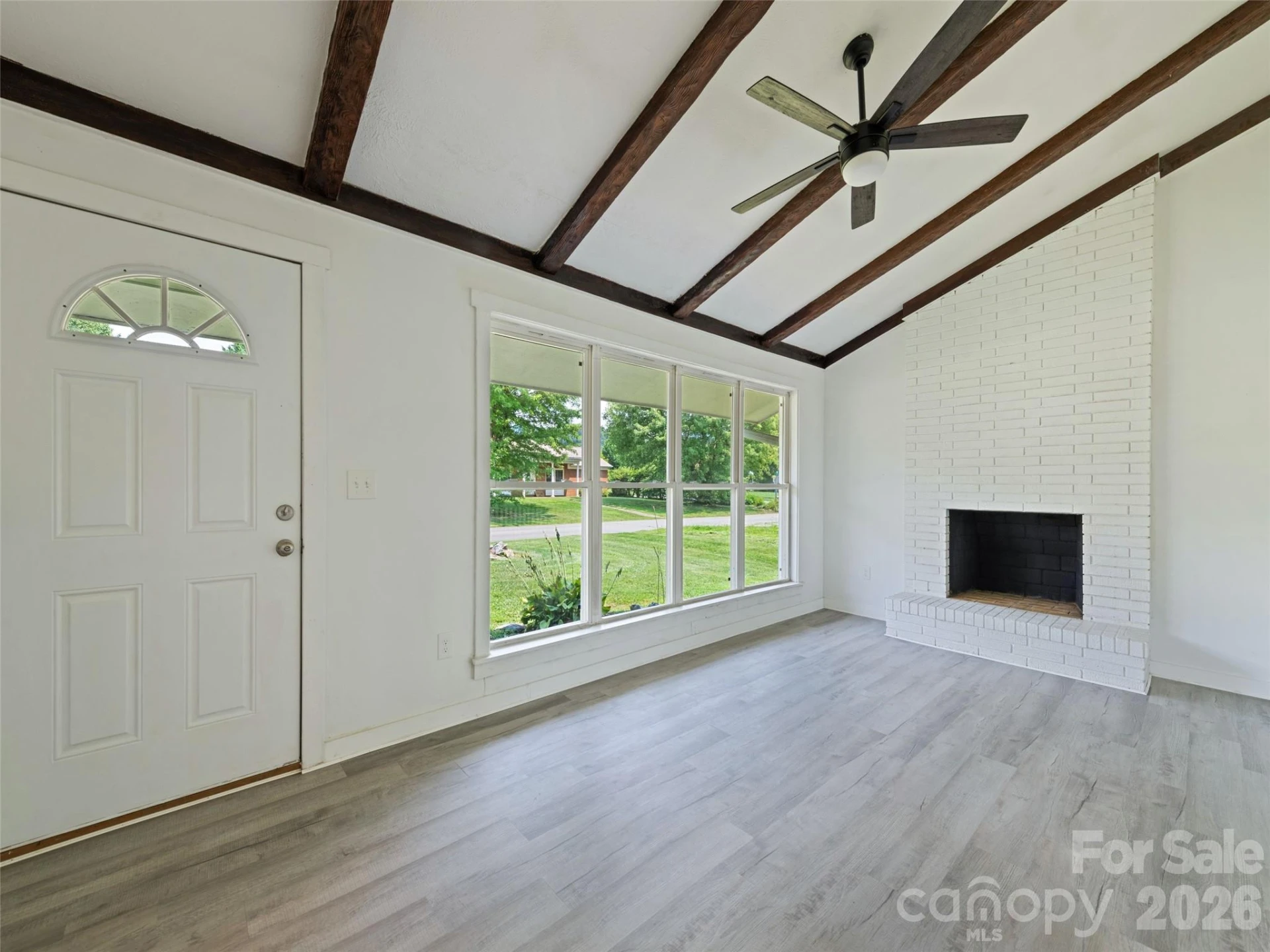 70 Levi Street - Photo 4
