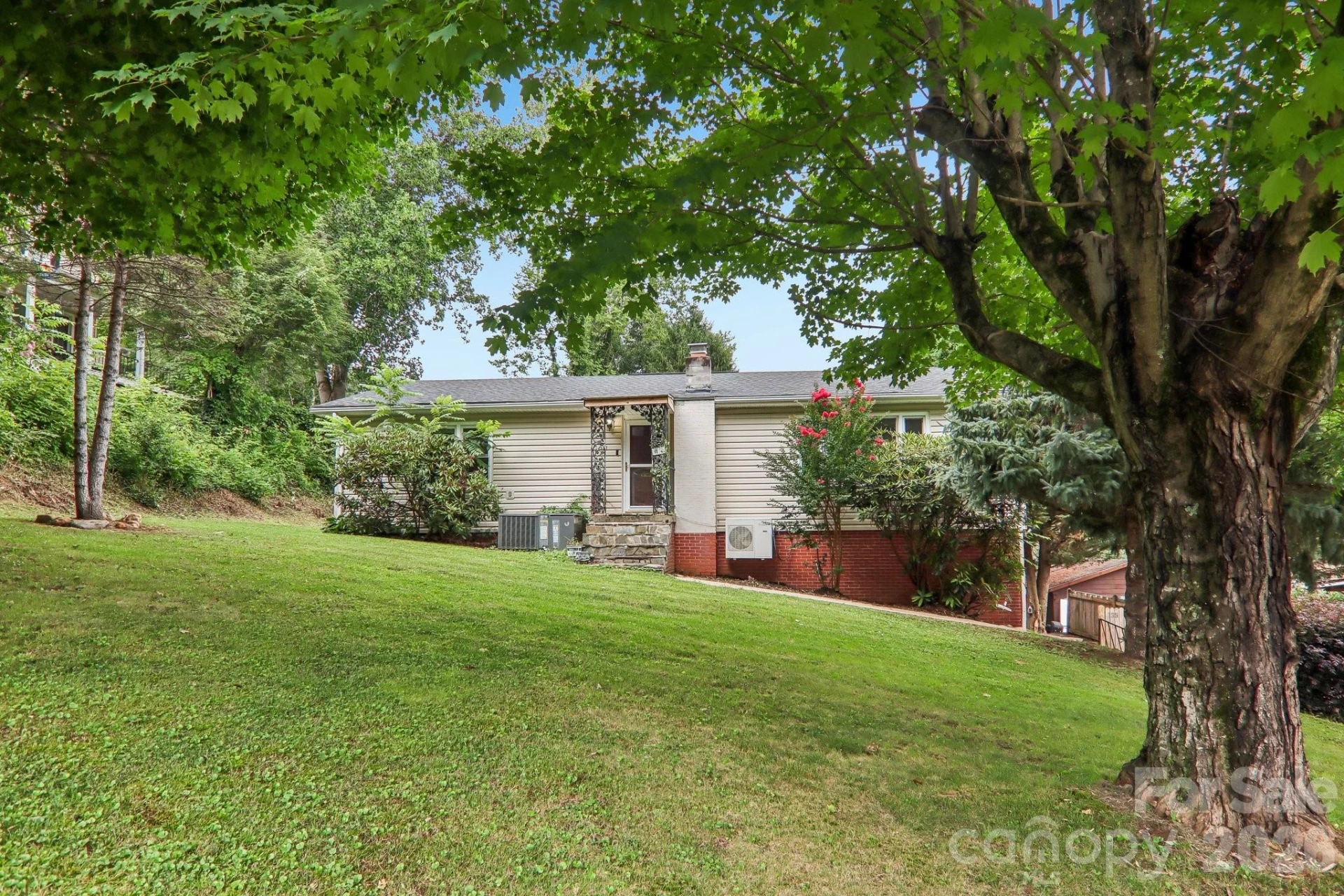131 & 135 Boyd Avenue