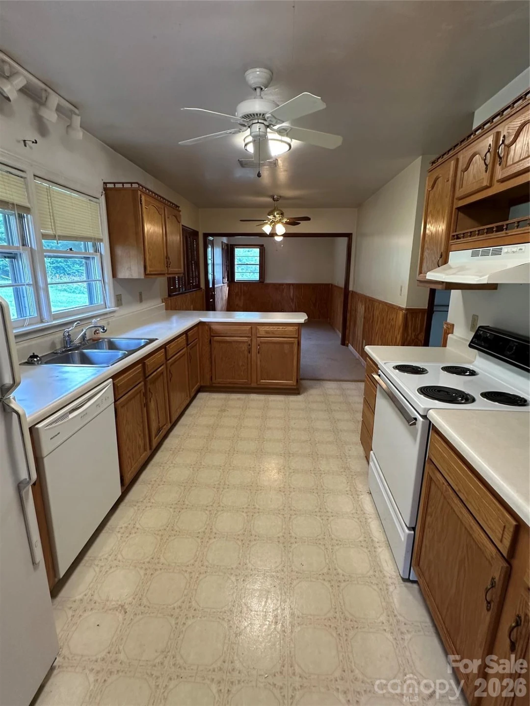 610 Enka Lake Road - Photo 10