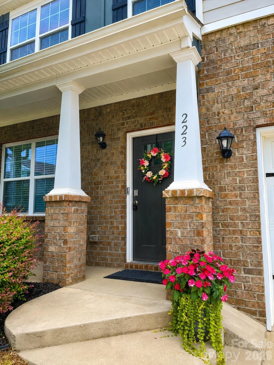223 Marathon Lane - Photo 2