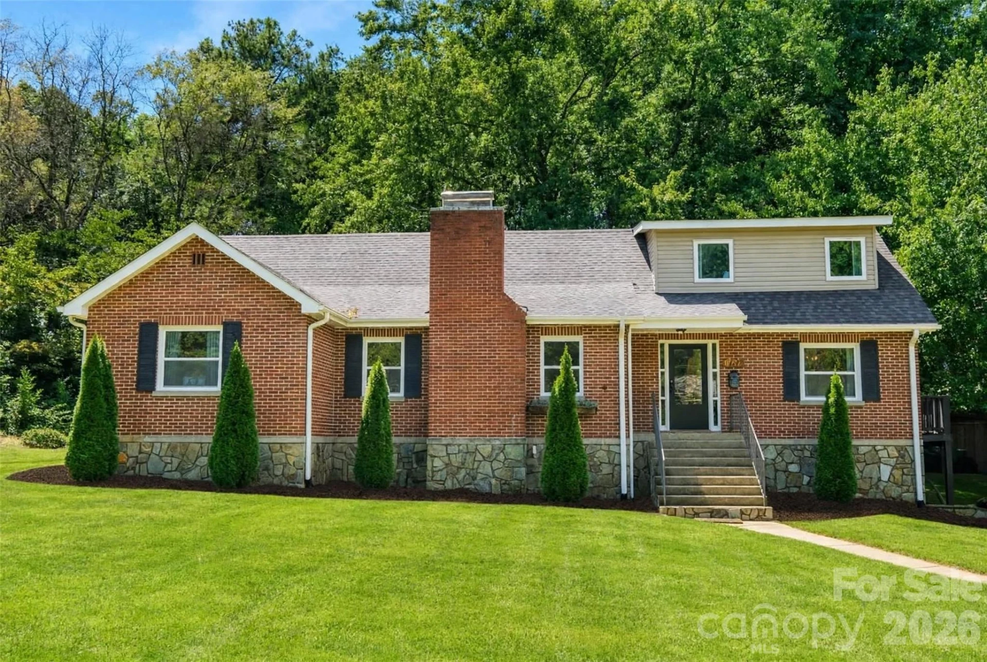 317 Balsam Drive - Photo 2