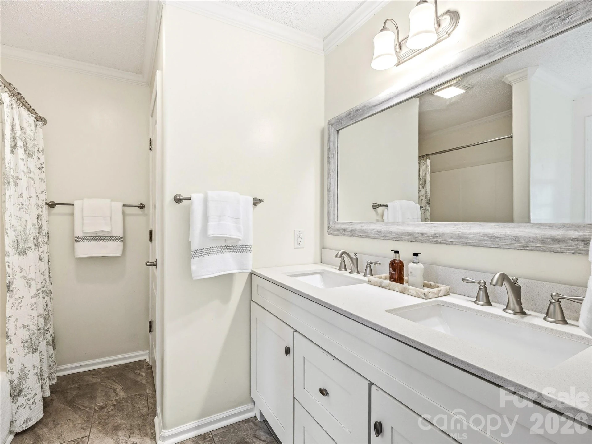 144 Hanover Street - Photo 14