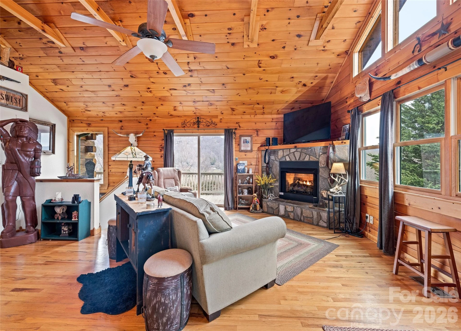 16 Hiawatha Drive - Photo 3