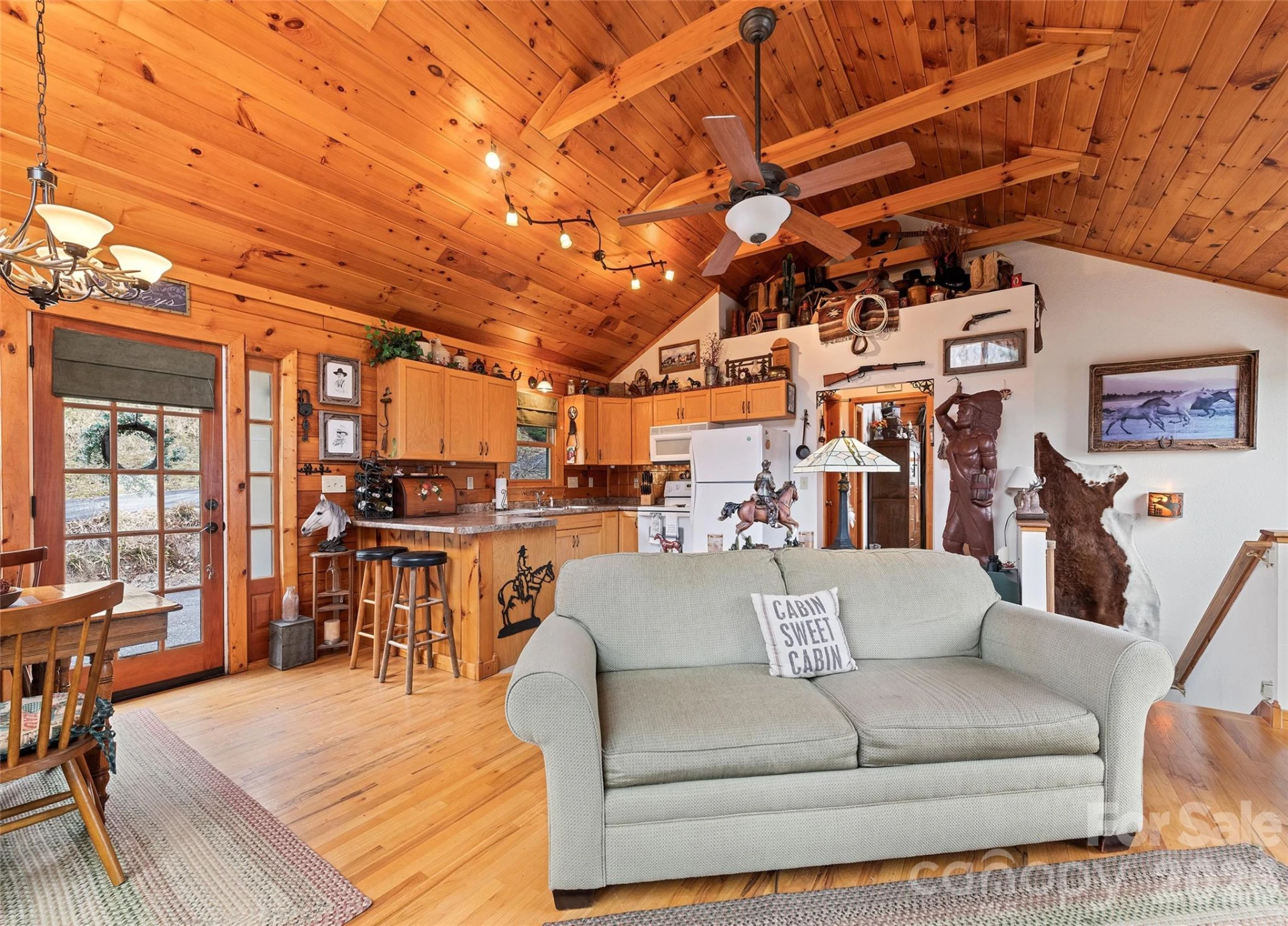 16 Hiawatha Drive - Photo 5