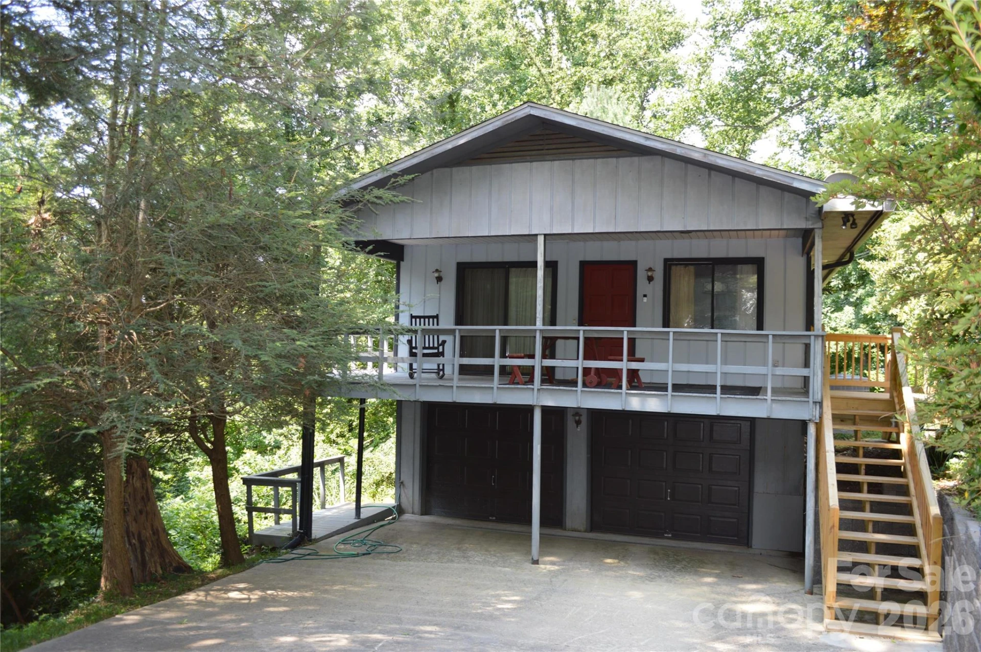 184 Laurel Road - Photo 2