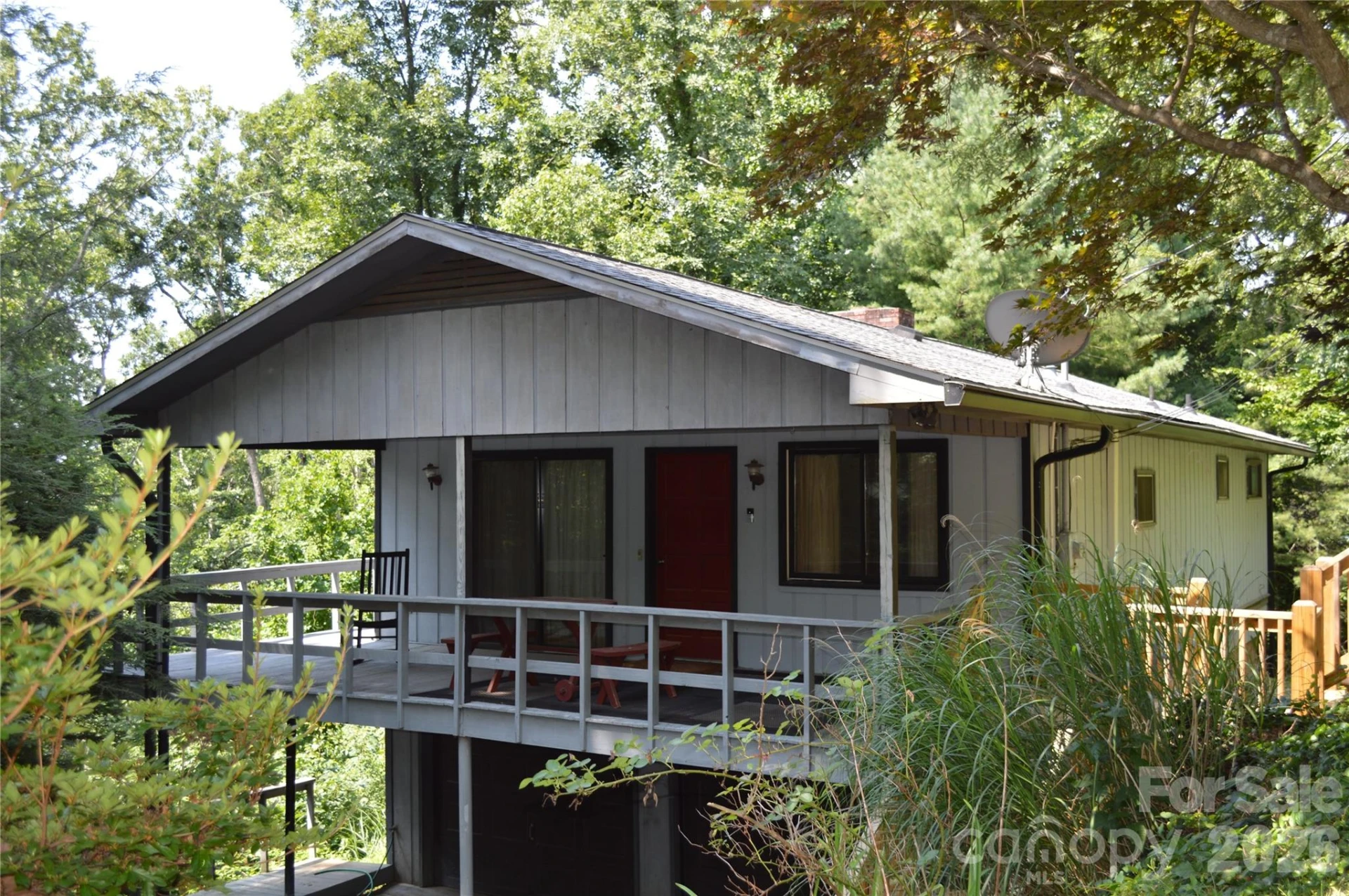 184 Laurel Road - Photo 3