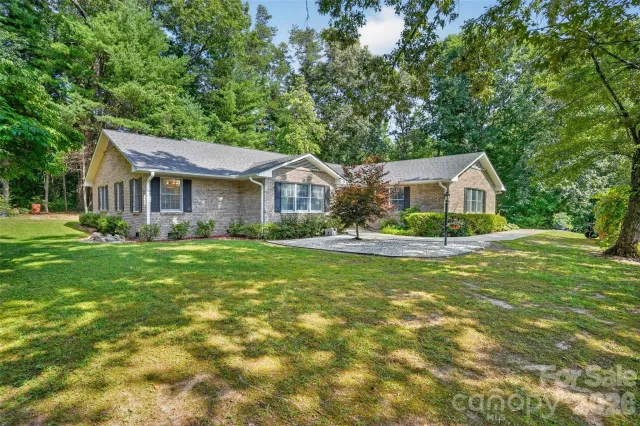 227 Sean Way, Hendersonville, NC, 28792