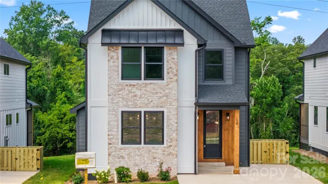 12 S Martha Kate Drive, Hendersonville, NC, 28792