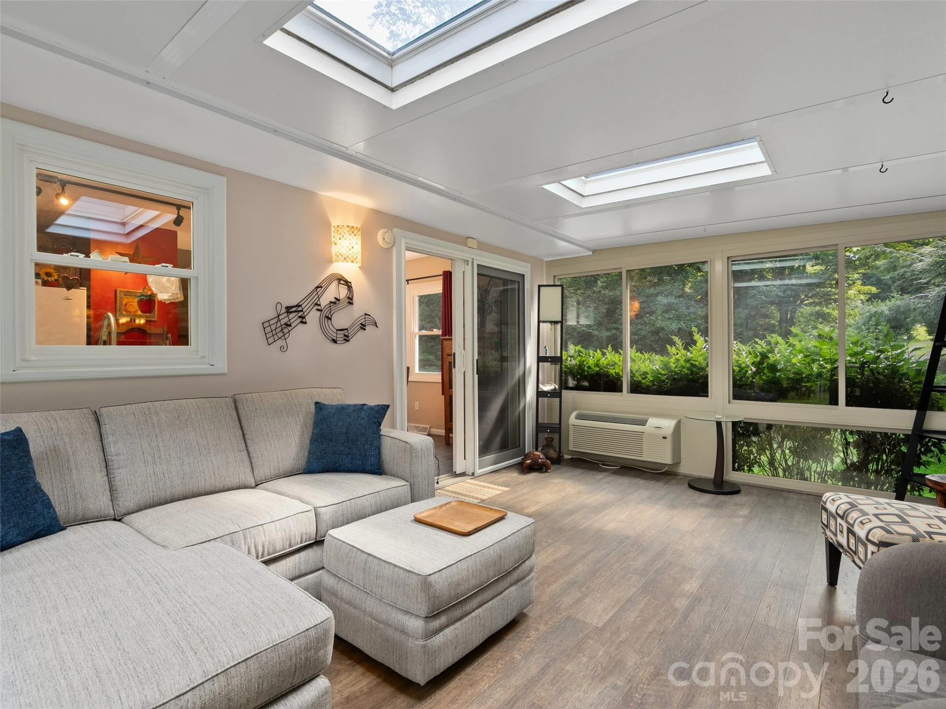 462 Farley Street - Photo 13