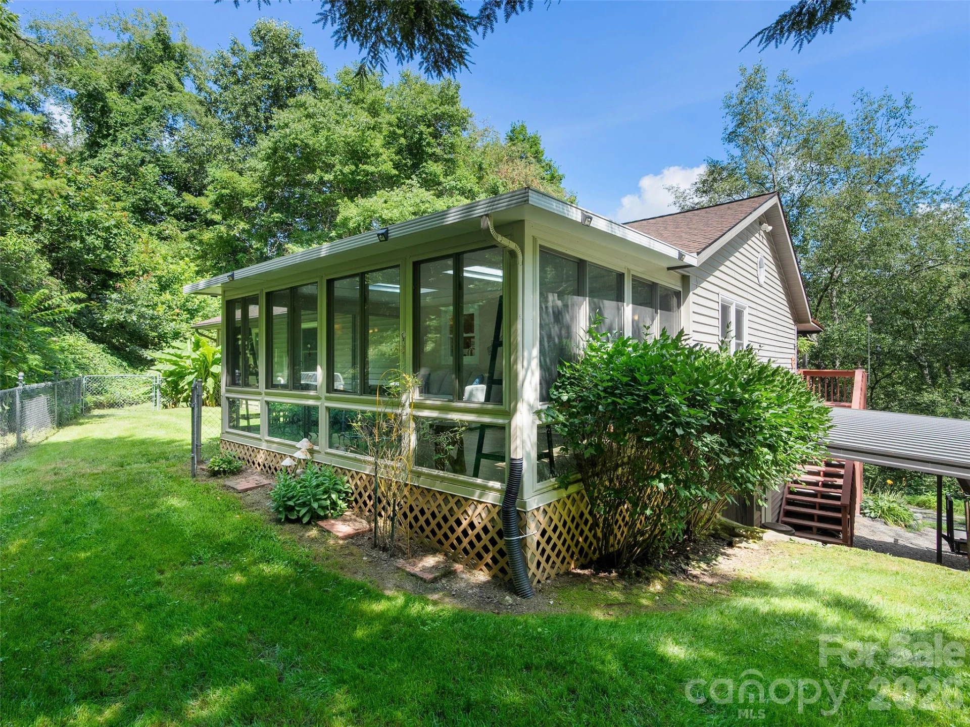 462 Farley Street - Photo 36